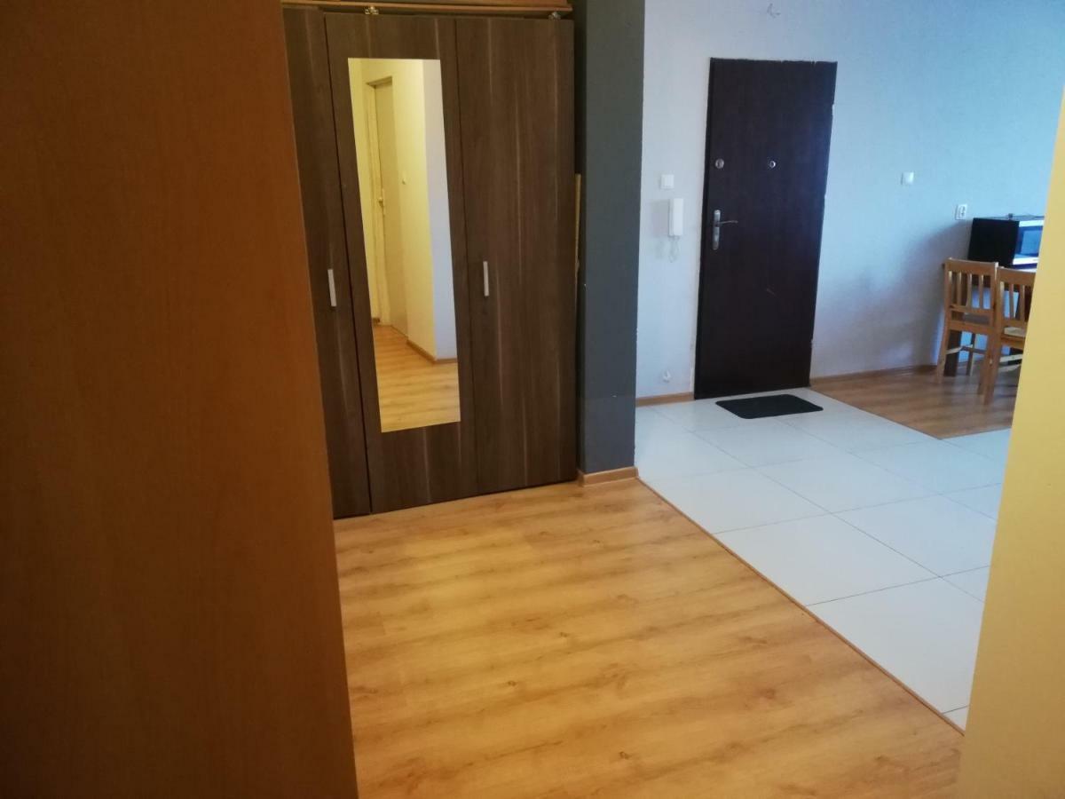 Apartmán Pokoje przy Rondzie Čenstochová Exteriér fotografie
