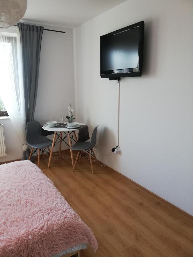 Apartmán Pokoje przy Rondzie Čenstochová Exteriér fotografie