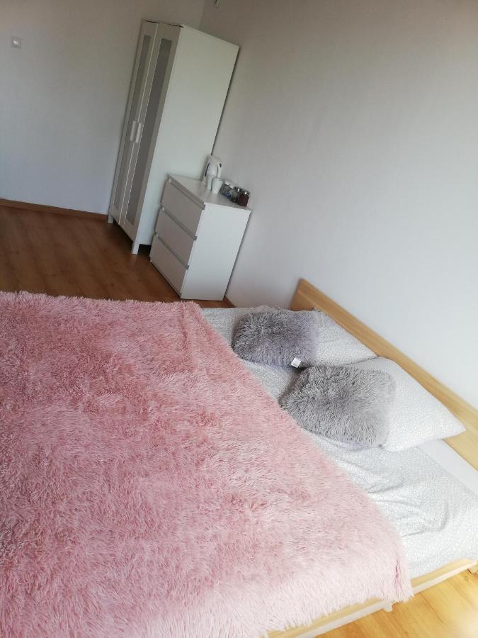 Apartmán Pokoje przy Rondzie Čenstochová Exteriér fotografie